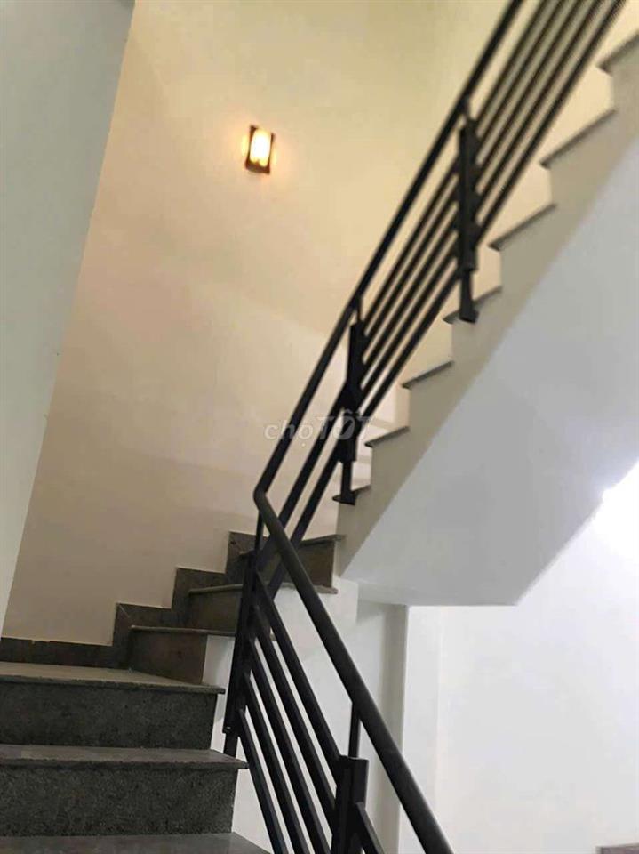 Nhà gần cầu Tham Lương