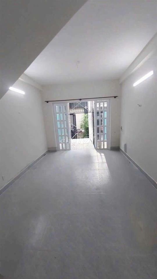 Nhà gần cầu Tham Lương