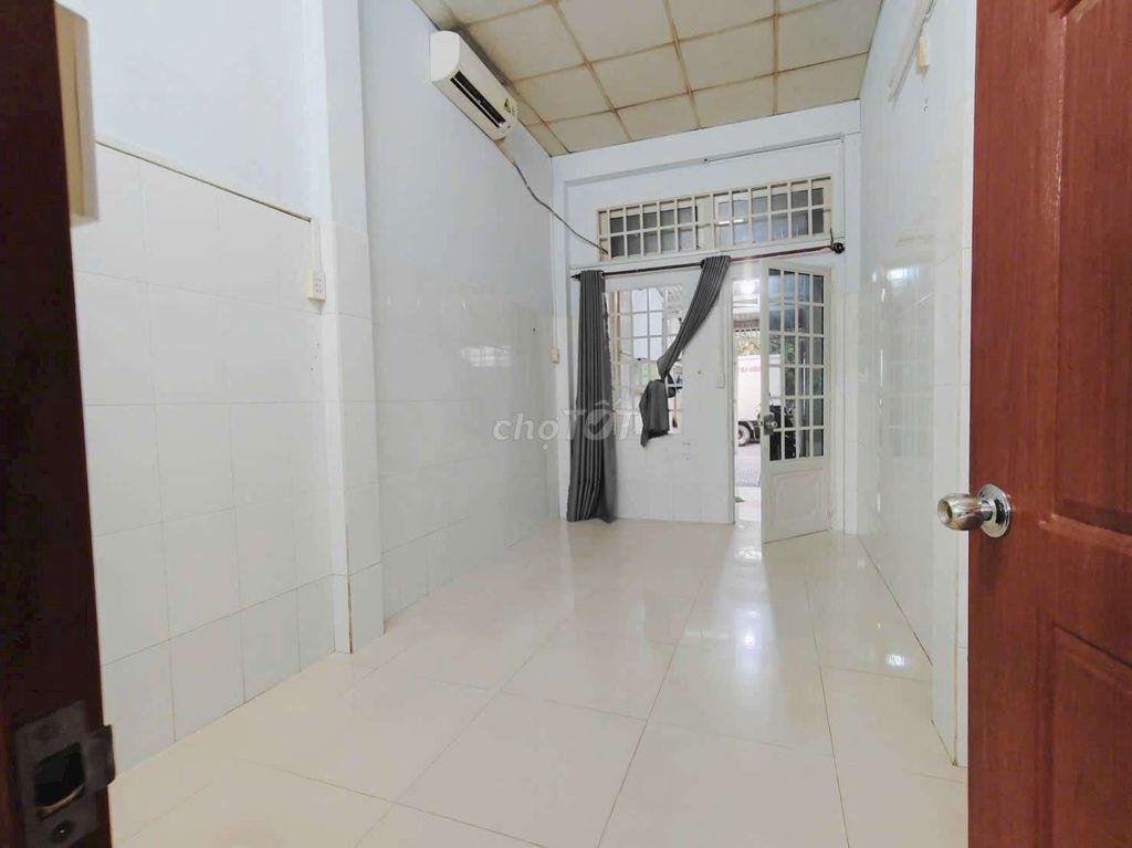 Nhà Sân Đậu 2 Ôtô