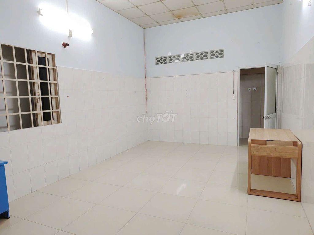 Nhà Sân Đậu 2 Ôtô