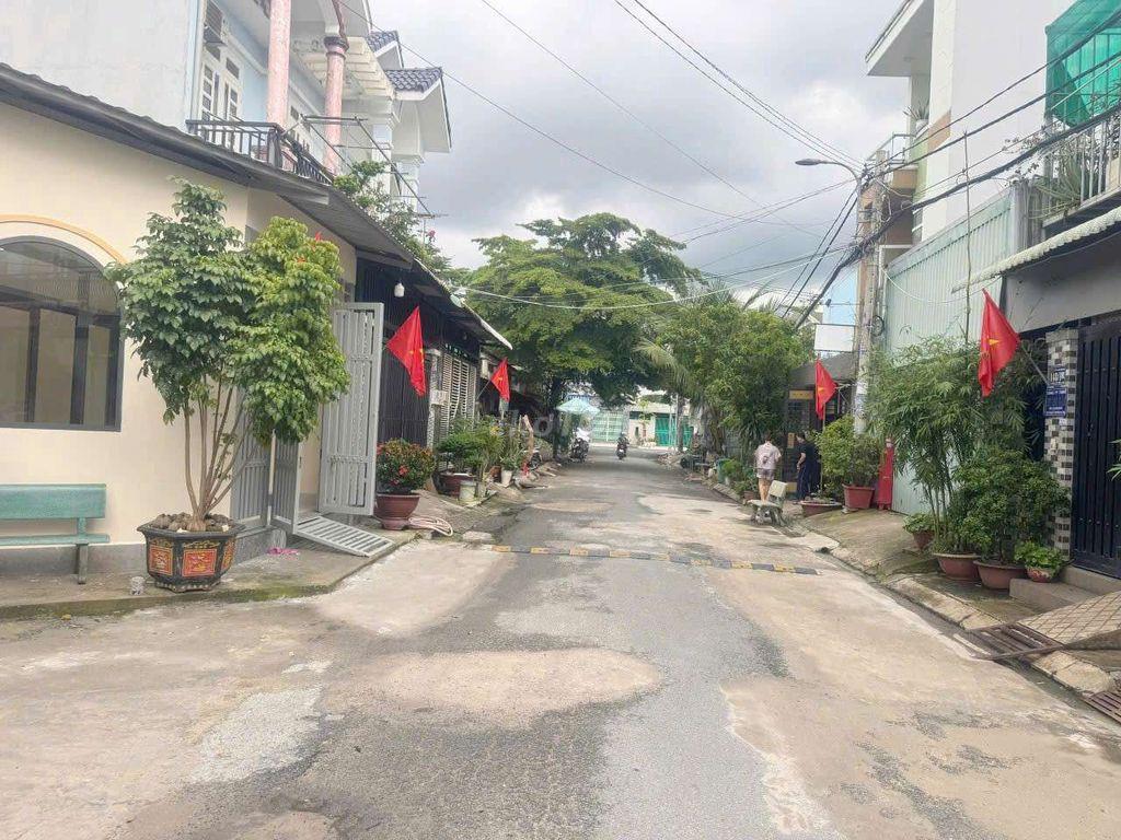 Nhà Trống Suốt Mới Đẹp Gần Tô Ký