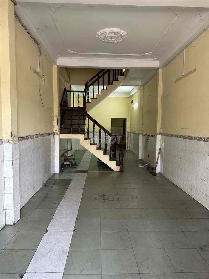 Cho Thuê Nhà Nguyên Căn Mặt Tiền Tô Ký, Chợ Cầu 18tr/th LH ***