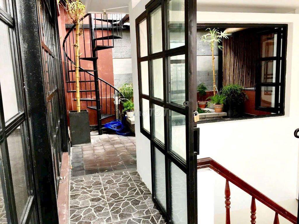 - Village ĐẸP gần Sân Bay, sử dụng 550m2, GIÁ CỰC VIP - Tân Bình.