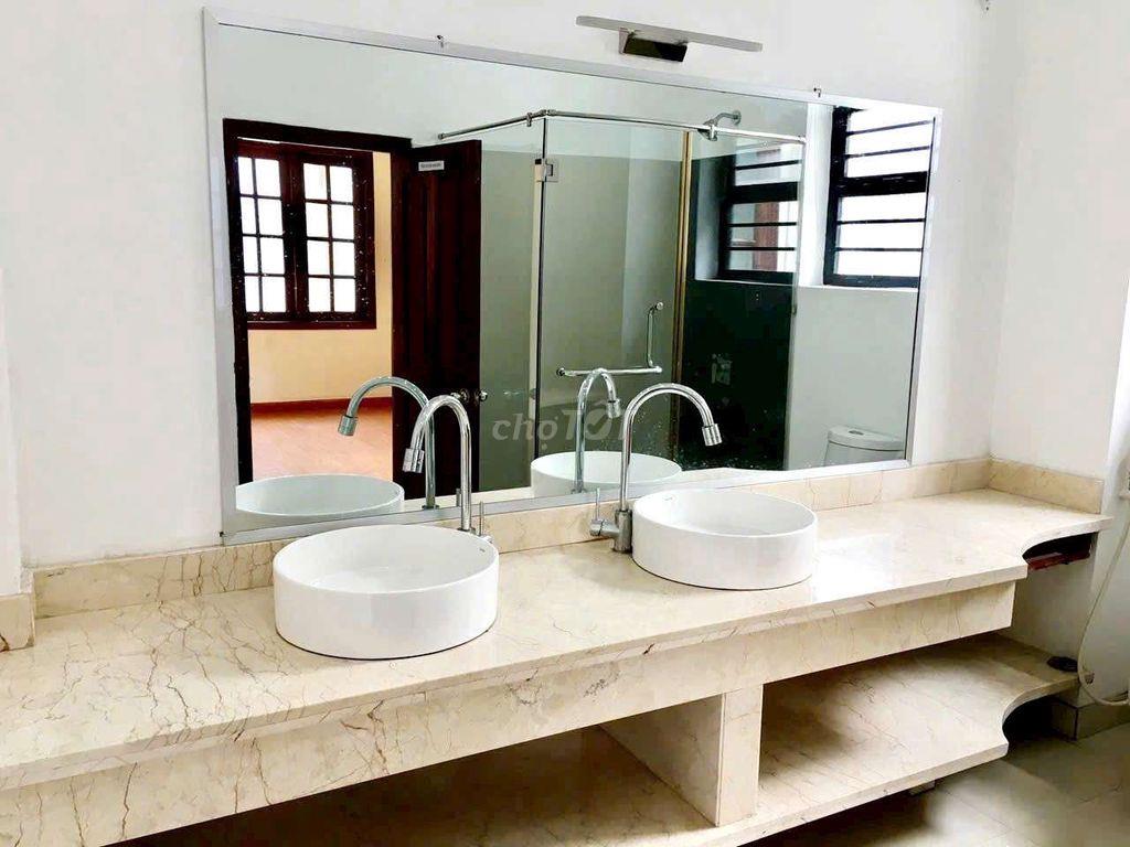 - Village ĐẸP gần Sân Bay, sử dụng 550m2, GIÁ CỰC VIP - Tân Bình.