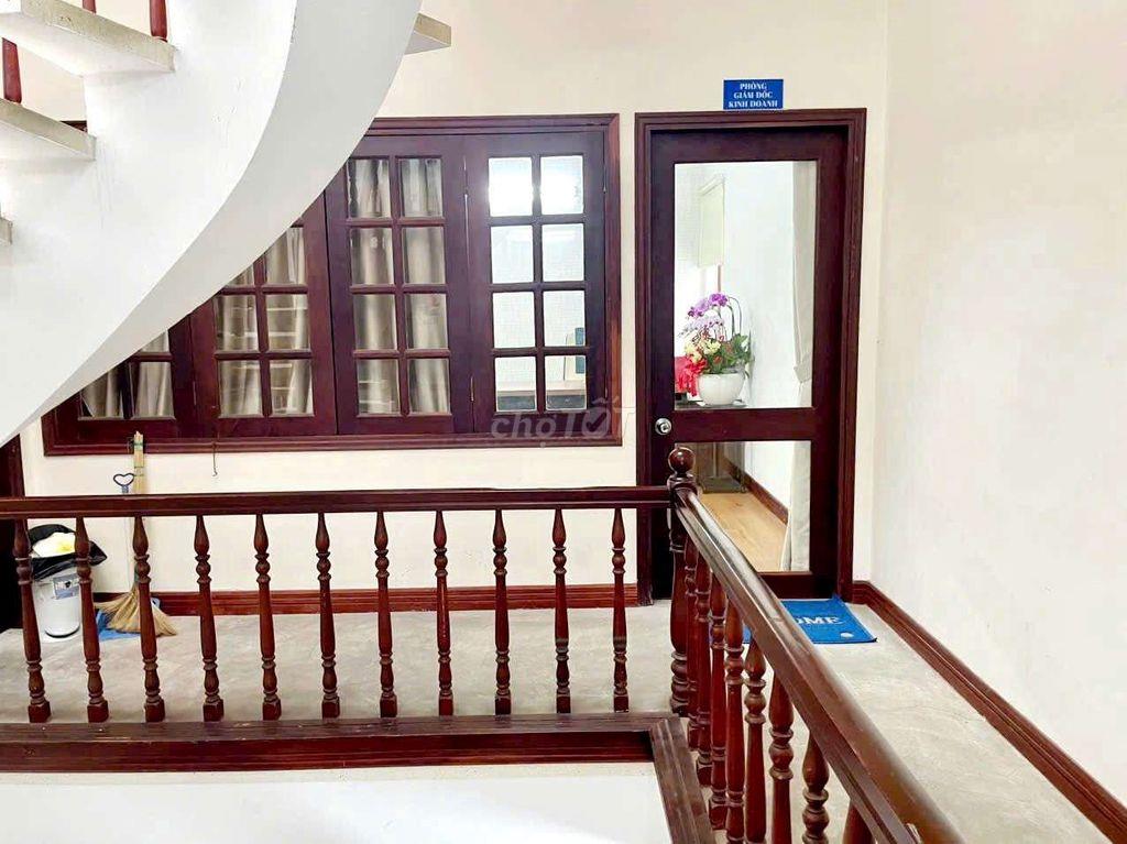 - Village ĐẸP gần Sân Bay, sử dụng 550m2, GIÁ CỰC VIP - Tân Bình.
