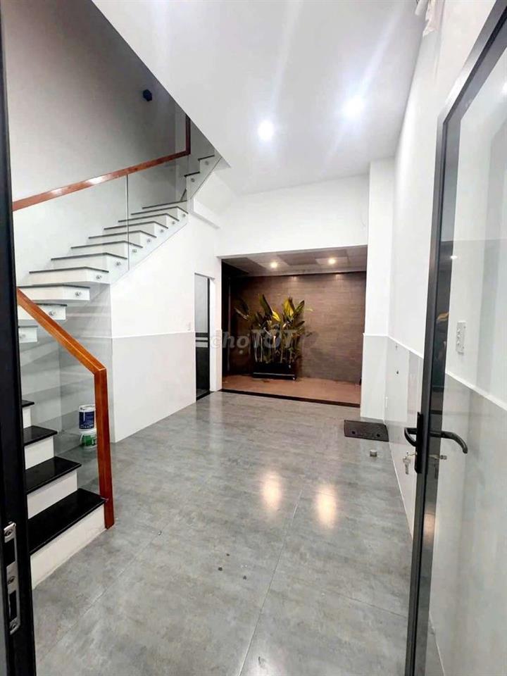 Nhà mới Keng - Vị trí VIP - Mặt tiền đường Song Hành