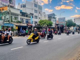Gần BV.175 Mặt Tiền Kinh Doanh Nguyễn Kiệm - Q.Gò Vấp.