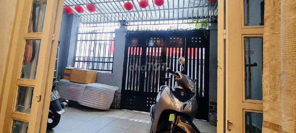 🏠Bán nhà ,Đường Huỳnh Văn bánh ,P 13 PN ,Ngang 4M' 64M2, Giá: 8.8Tỷ