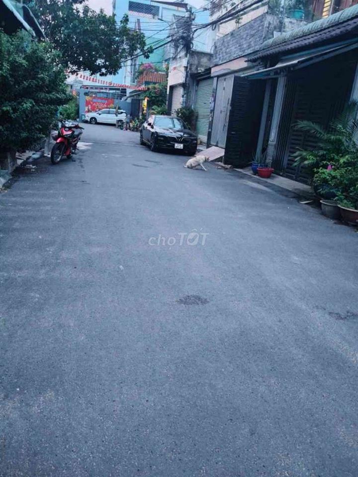 Bán nhà, Lạc Long Quân P 10 Tân Bình Ngang 4,5M - 107M2, Giá: 8.5Tỷ