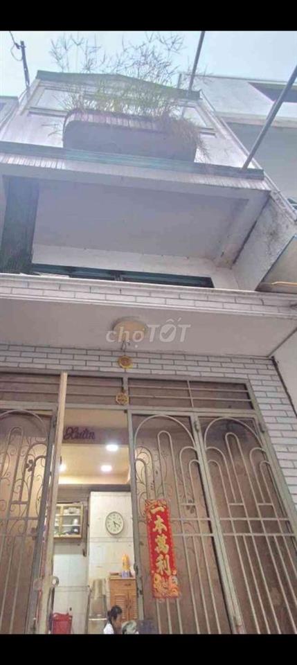 Bán nhà ,Đường Lạc Long Quân P 11 Tân Bình Ngang 4,5 -65M2 ,Giá :7.2Tỷ