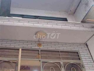 Bán nhà ,Đường cách mạng tháng 8, 20M2, 3 tầng ,Giá : 2.95Tỷ