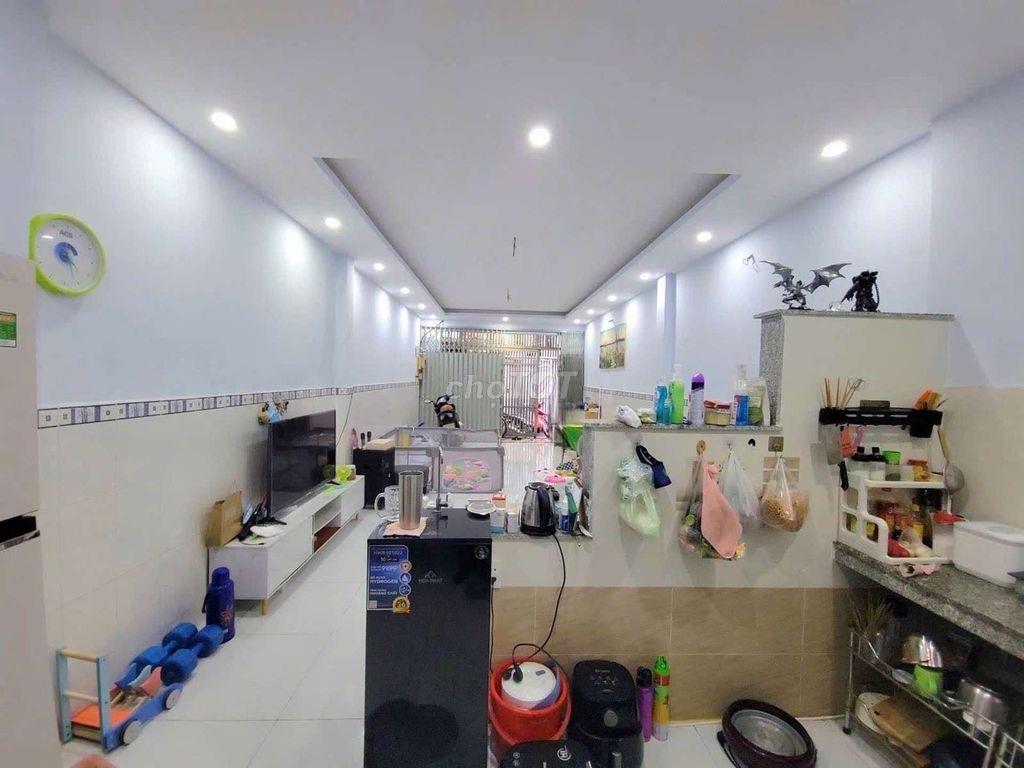 🏠Bán nhà ,Lạc Long Quân P 10 Tân Bình , Ngang 4M- 52M2, Giá : 4.55Tỷ