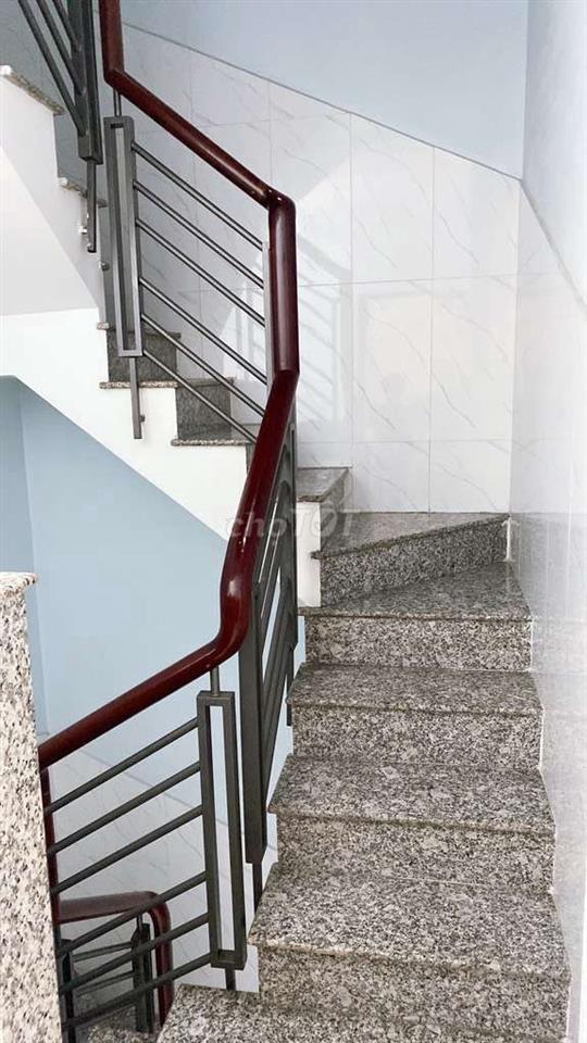 Bán nhà ,Đường Phạm Văn Hai P 3 Tân Bình ,Ngang 4M- 60M2, Giá : 7.6Tỷ