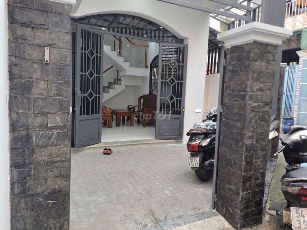Bán Nhà ,Đường Phan Văn hớn , Q 12, Ngang 5,5M - 122M2, Giá : 7.29Tỷ