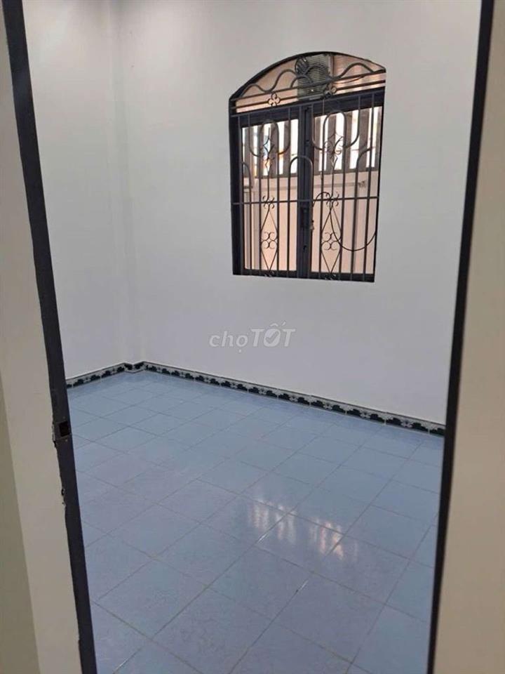 Bán Nhà ,Đường Phan Văn hớn , Q 12, Ngang 5,5M - 122M2, Giá : 7.29Tỷ