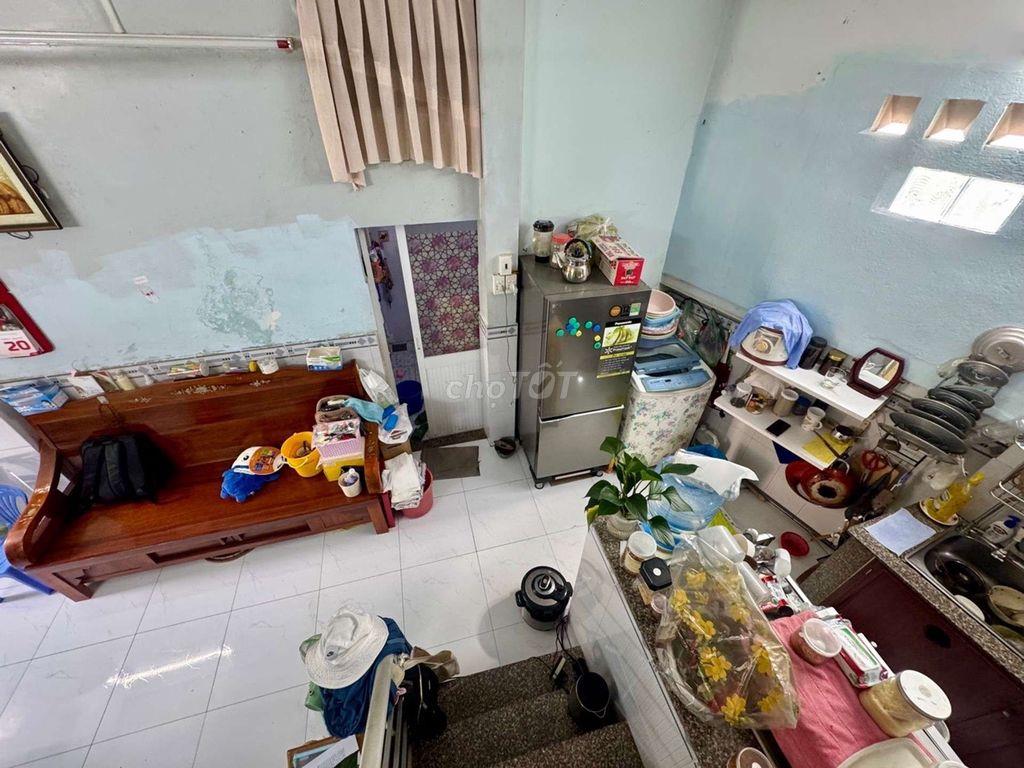 🏠Bán nhà:  Đường Nguyễn Sỹ sách , P 15 Tân Bình  40M2, Giá : 2.65Tỷ