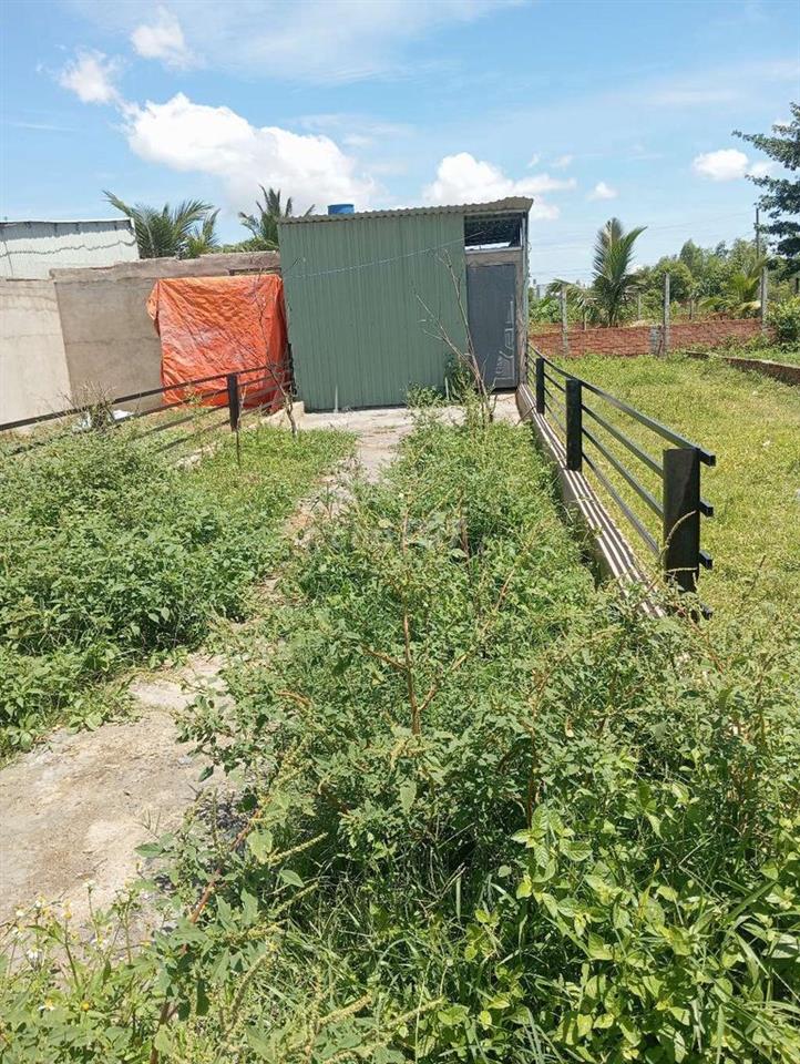 Đất giáp Hóc Môn 4x20 80m2 giá 250 triệu