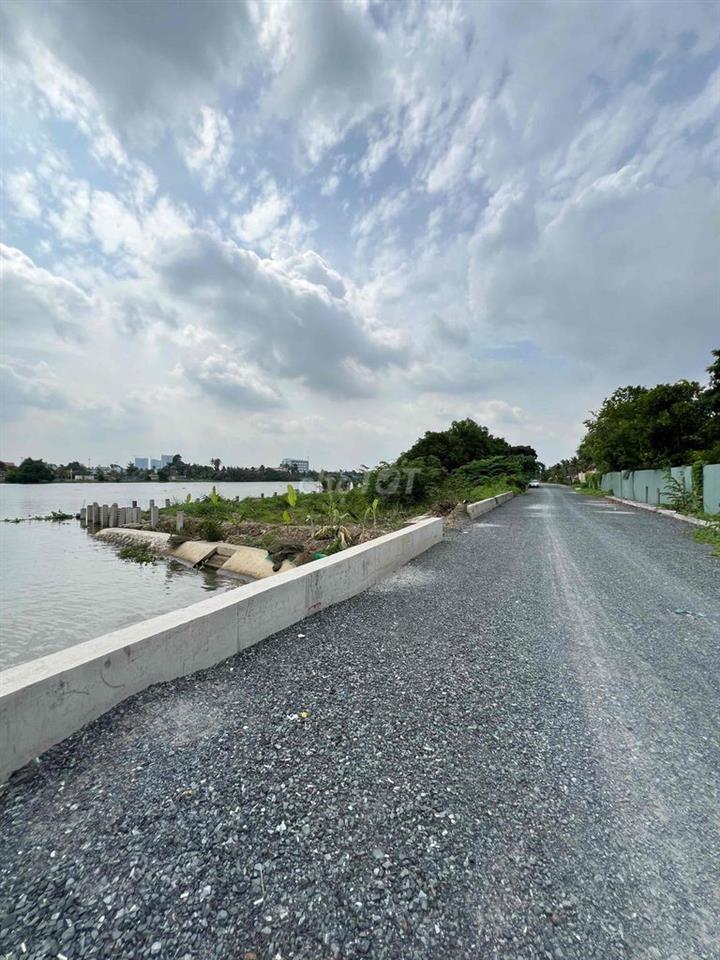 1200m2 Đất Thổ cư Măt Tiền sông Sài Gòn Nhị Bình Hóc Môn