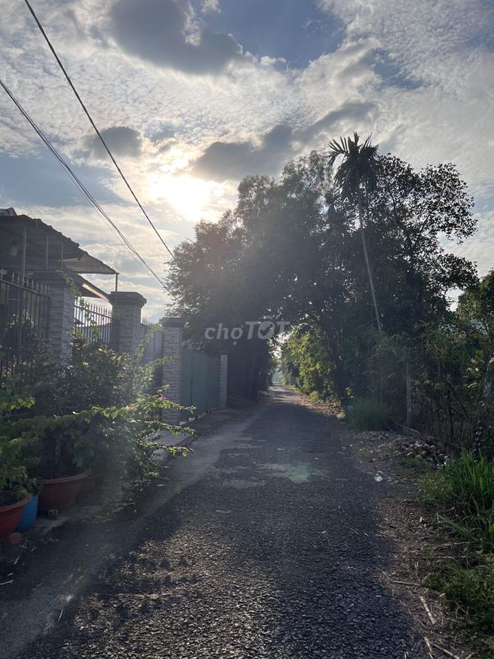 Đất Chính chủ ,360m full thổ cư ,Đường xe tải lớn  ,Nhị Bình ,Hóc Môn