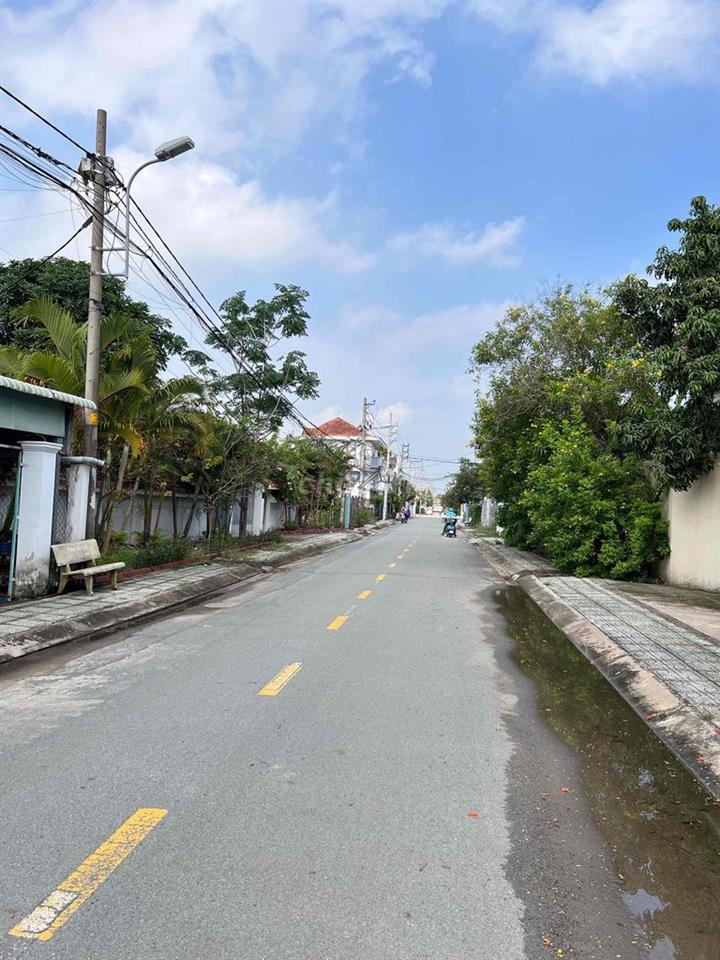 770m Đất  Thổ cư ,MT đường Nhị Bình 8m ,Nhị Bình ,Hóc Môn