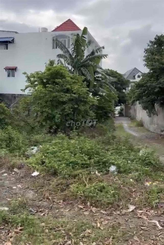 Đất chính chủ diện tích lớn gần Vinhomes Hóc Môn