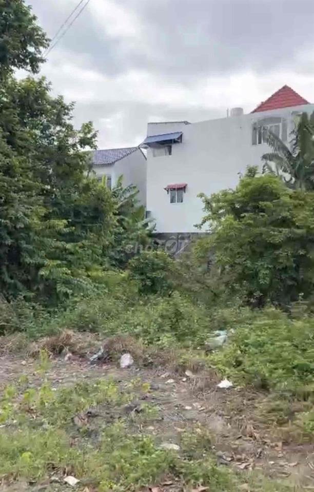 Đất chính chủ diện tích lớn gần Vinhomes Hóc Môn