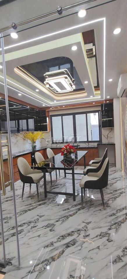 Cần Bán Gầp nhà Đường TTN2 Hẻm xe hơi DT 4,2 x13,5 1 trệt 1Lửng 3 Lầu