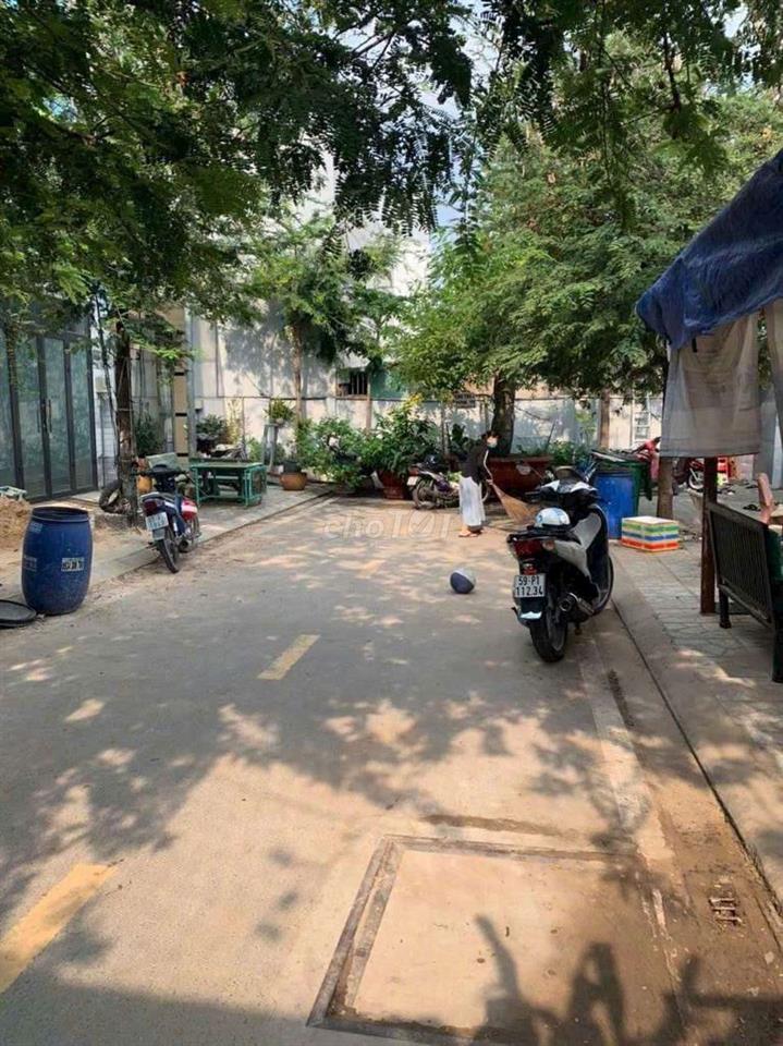 Cần Bán nhà cầp 4  1 xẹt P ĐHT gần chợ cây sộp .DT 4 x17   gìá 4 tỷ 4