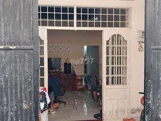 Cần Bán gấp nhà cấp 4 P .ĐHT .Nguyễn văn Quá DT 4 x12 gác lửng 2PN 2WS