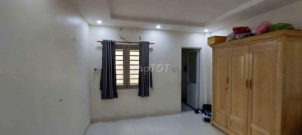 Cần Bán Gấp nhà P.ĐHT .Q12 .DT 5,1 x20  1 trệt .1 Lầu .3PN 3WS hẻm 3m5