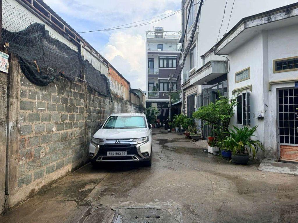 Cần Bán gầp nhà PĐHT đường NVQ DT 5 x10 1 trệt 2Lầu 2PN 2WS  giá 5 tỷ