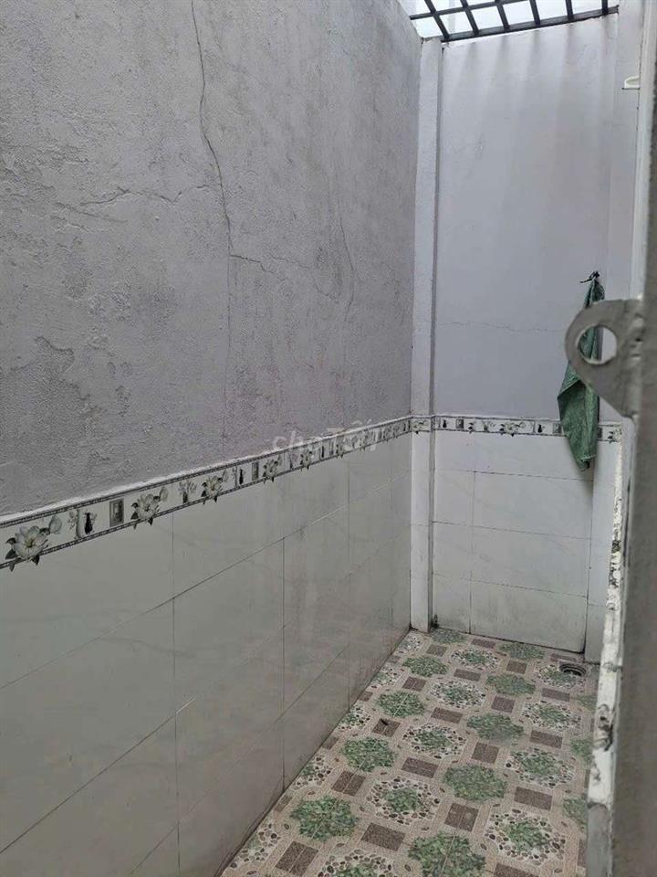 Cần bán gấp nhà PTTN Q12 nhà cấp 4 .DT 4x19 .1 PN 1WS.hẻm xe hoi thong