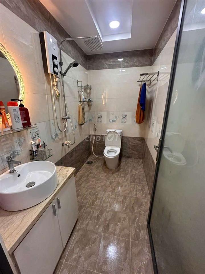 Cần Bán Gấp Nhà PĐHT Đường NVQ DT 4 x20 1 trệt 1 lửng 3PN 2WS giá 5tỷ8