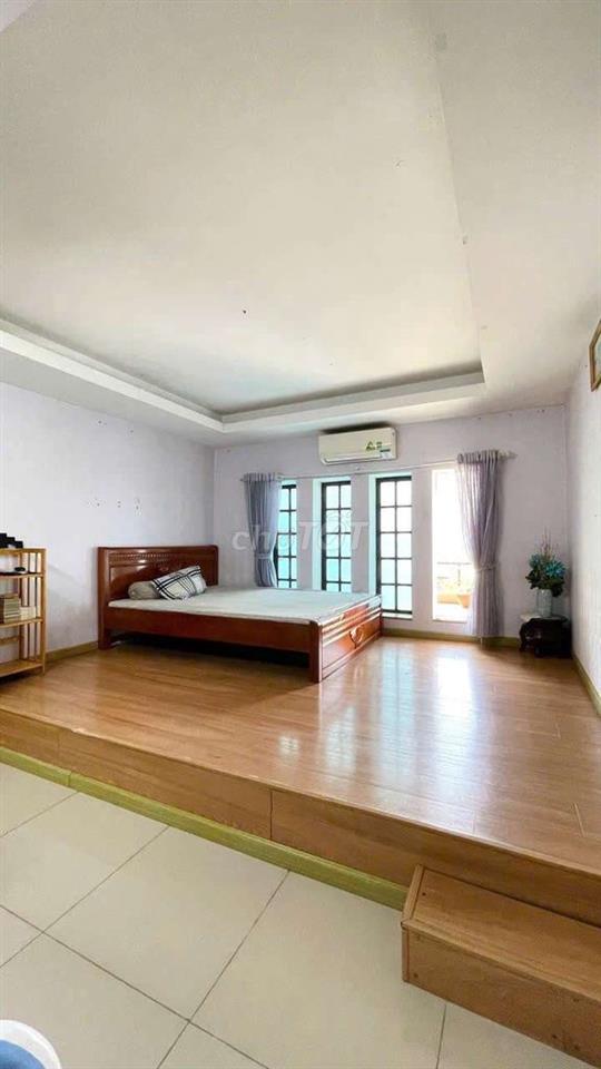 Cần Bán Gầp nhà PTTN Q12 gần chợ Lac Quang DT 4x19 1 trệt 2lầu 6tỷ TL