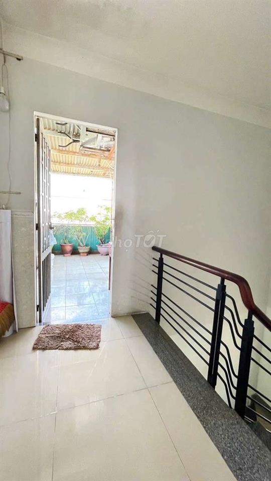 Cần Bán Gầp nhà PTTN Q12 gần chợ Lac Quang DT 4x19 1 trệt 2lầu 6tỷ TL