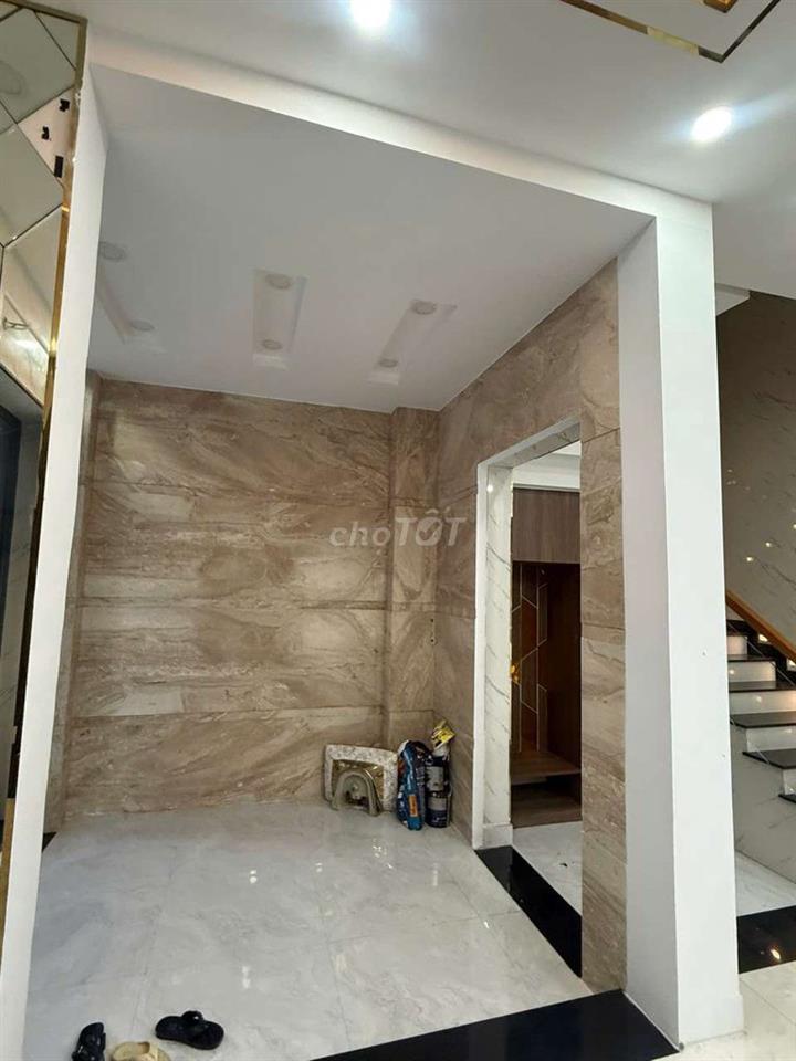 CẦN CHO THUÊ NHÀ PTTN  Khu thiên nam  DT 6 x14 .1 trẻt 2Lẩu 4Pn giá 18
