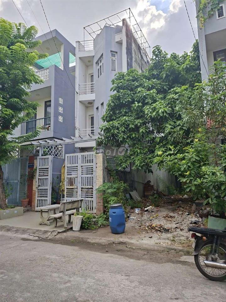 Cần Bán Gấp Lô Đất Khu 10ha .DƯƠNG THị Giang DT 4 x 17,5 giá 6 tỷ 350