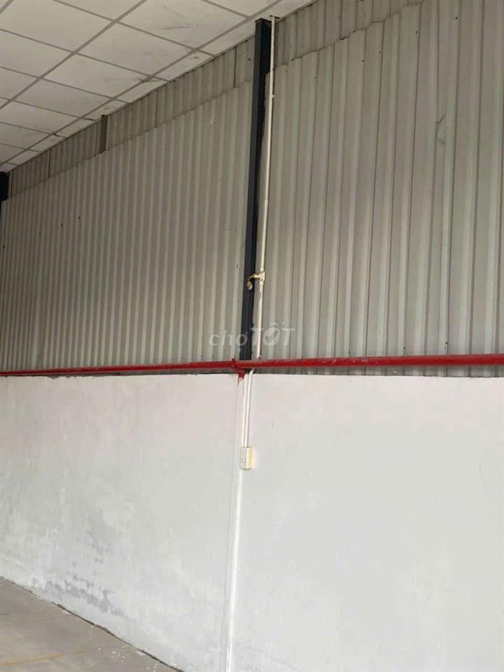Cần cho thuê kho xưởng mới tinh Thạnh Lộc Q12 DT 1500m giá 85 triệu TL