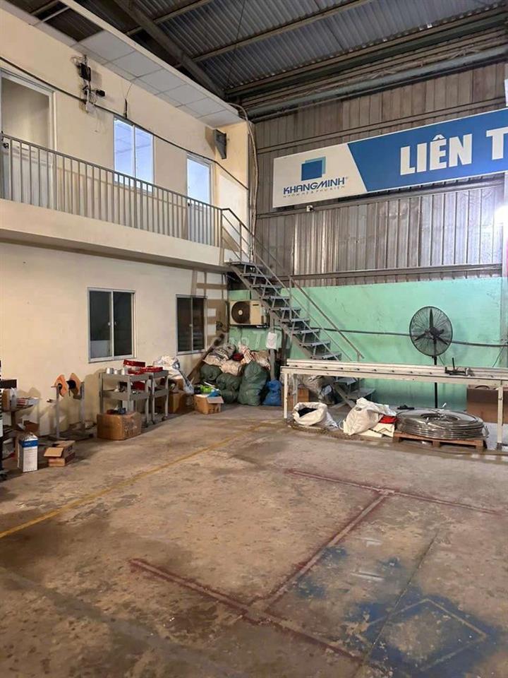 Cần cho thuê kho xưởng mặt tiền P Thới An Q12 DT 500m  đường xe công