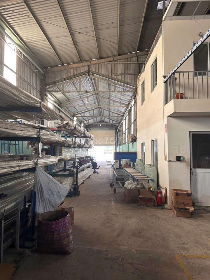 Cần cho thuê kho xưởng mặt tiền P Thới An Q12 DT 500m  đường xe công