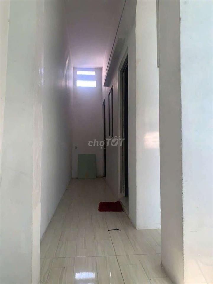 cần bán gấp nhà P ĐHT Q12. DT 4.7 x 15 1 trệt 1lầu 2PN 2WS Hẻm ba gác 