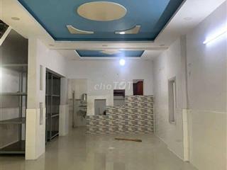 cần bán gấp nhà P ĐHT Q12. DT 4.7 x 15 1 trệt 1lầu 2PN 2WS Hẻm ba gác 