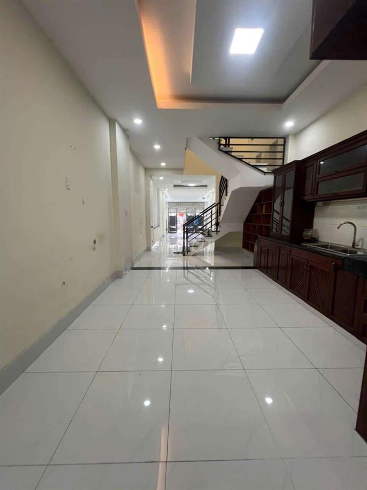 Cần bán gấp nhà.P ĐHT  Đường NVQ. DT 4x22 .1trệt 1lầu 3pn 2wcGiá 6tỷ5