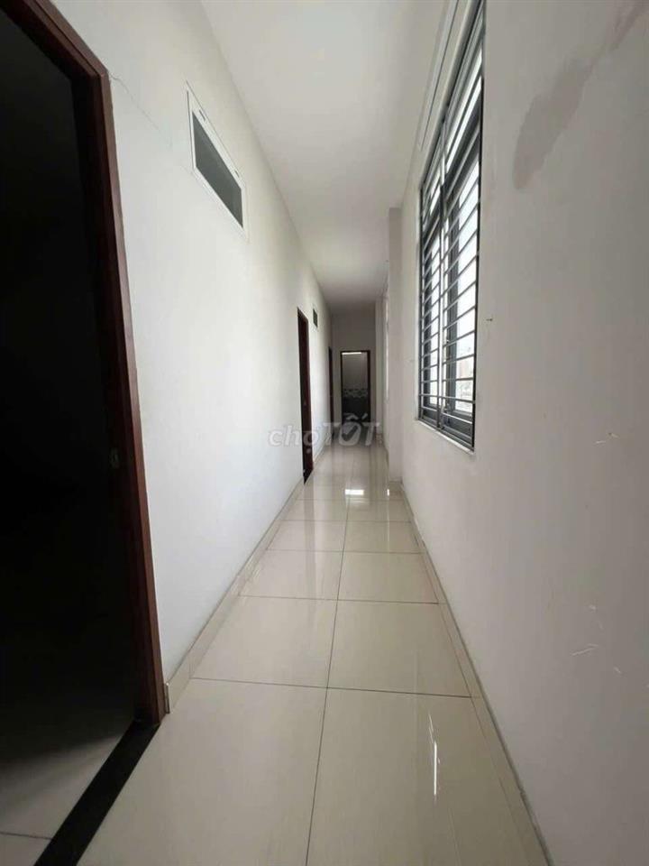 Cần bán gấp nhà.P ĐHT  Đường NVQ. DT 4x22 .1trệt 1lầu 3pn 2wcGiá 6tỷ5