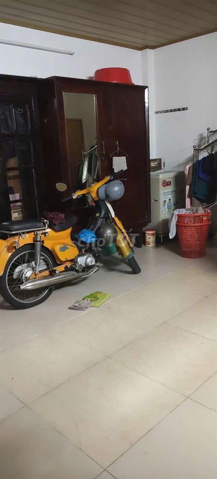 Cẩn BÁN GẤP NHÀ Cầp 4 PĐHT  đường NVQ. DT 5x20 giá 5tỷ5  giạ 5ty5 TL