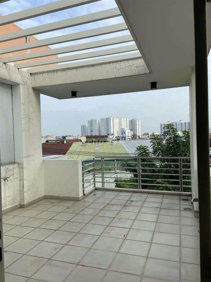  cho thuê nhà mặt tiền PTTN khu 10ha.Dt 4,2 x20 1 trệt 3lầu 5PN. 3WS 