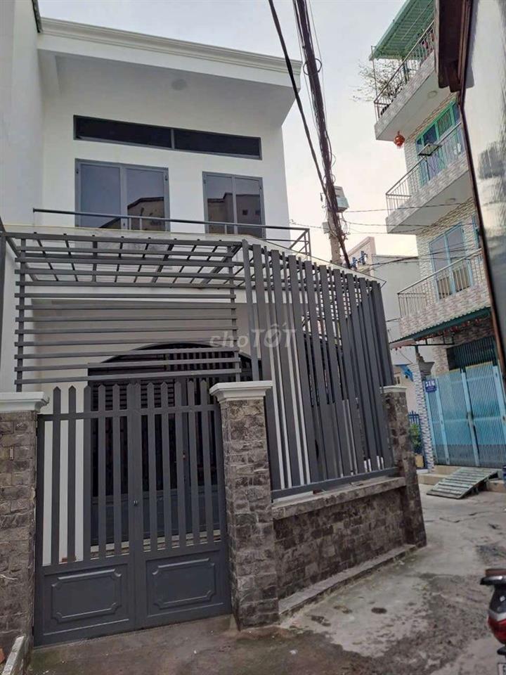 Cần bán gầp nhà đường  PVH .gần DTG.DT 5.5 x24 .1 trệt 1 lầu 