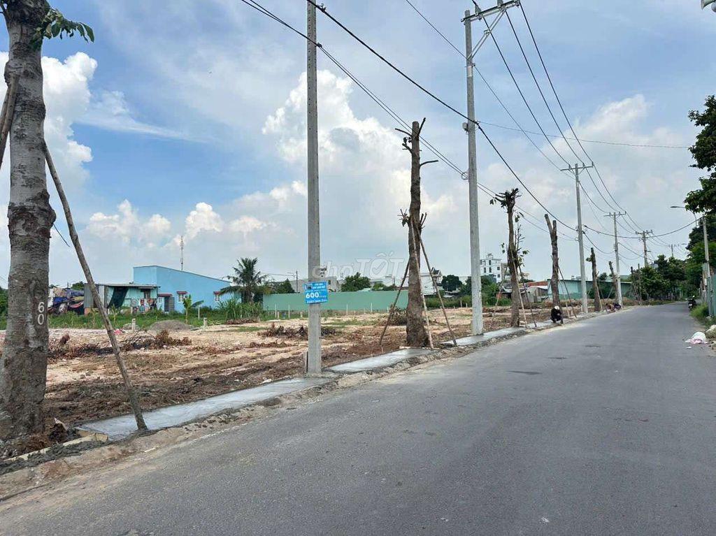 Bán Đất Mặt Tiền DT 5m x 22m Full Thới Tam Thổ Cư Giá 3.9 Tỷ Dg PVH