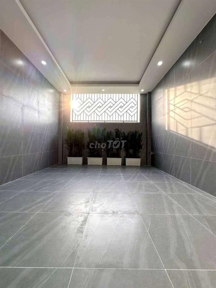 Nhà Phố Sang Trọng Khu Đồng Bộ 4x15m Lủng 3 Lầu Giá 6.1 Tỷ  Đg LQH Q12