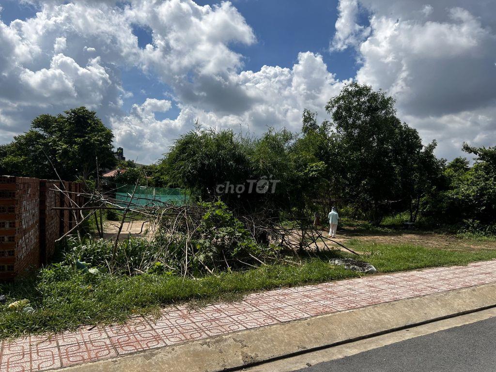 Chính chủ bán đất mặt tiền đường Tân Hiệp 31